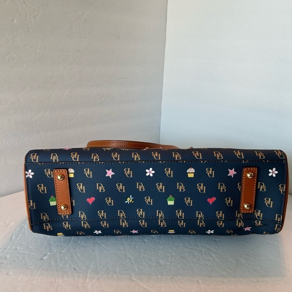 Dooney & Bourke NWT Aston Tote Gretta Novelty Blue Large Tote - Picture 12 of 12
